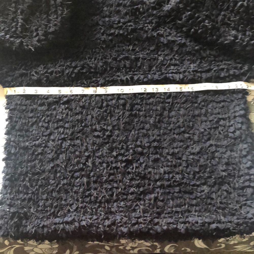 Vince Camuto 🆕 NWT Black Eye Lash Sweater - Picture 5 of 6